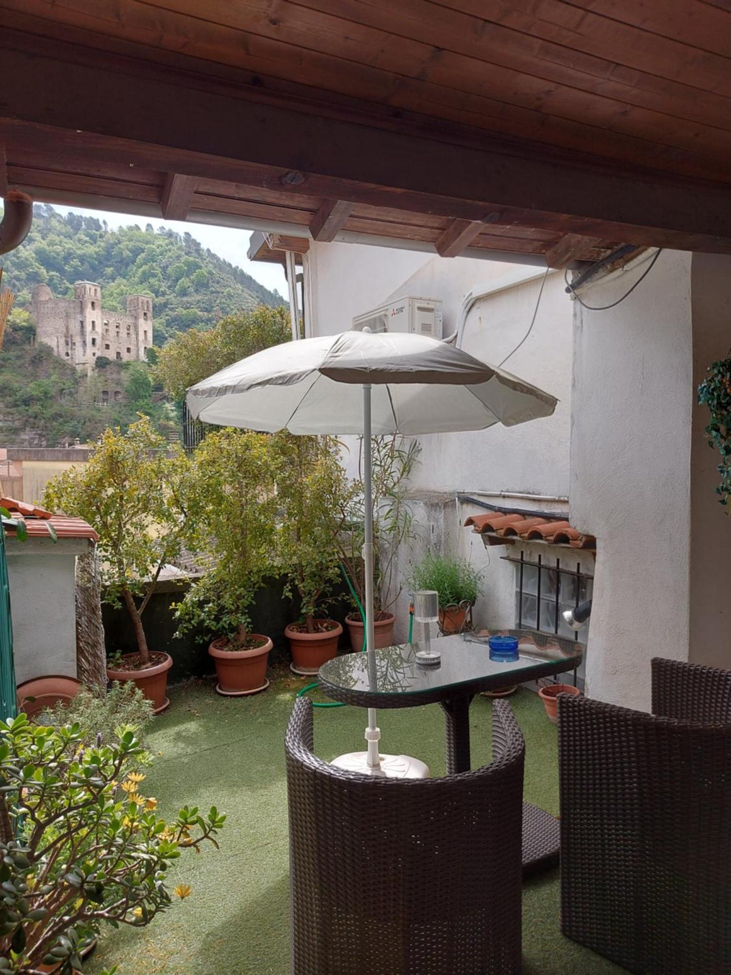 B&B Dei Doria & Suite Dolceacqua Exterior photo